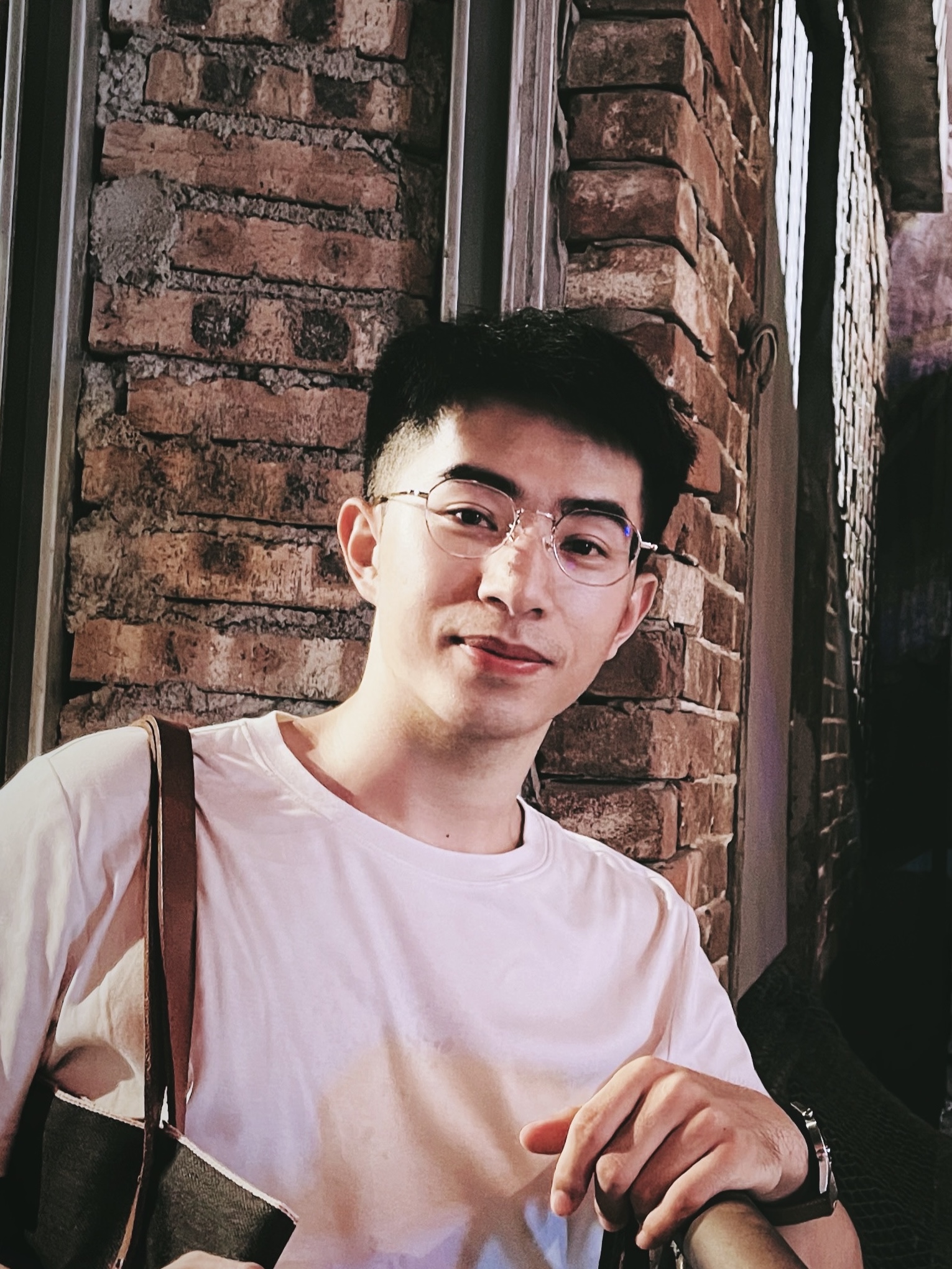 Portrait of Ronghe QIU